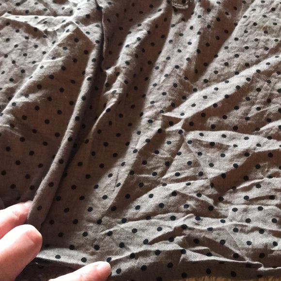 *a fav* Old Navy V neck, buttons, 2 pockets, 3/4 sleeve top - Picture 5 of 9